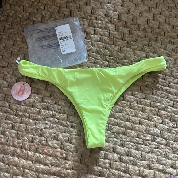 B. SWIM ❤️‍🔥 HAVANA BOTTOMS IN LIMELIGHT NWT SIZE LARGE - Picture 8 of 10